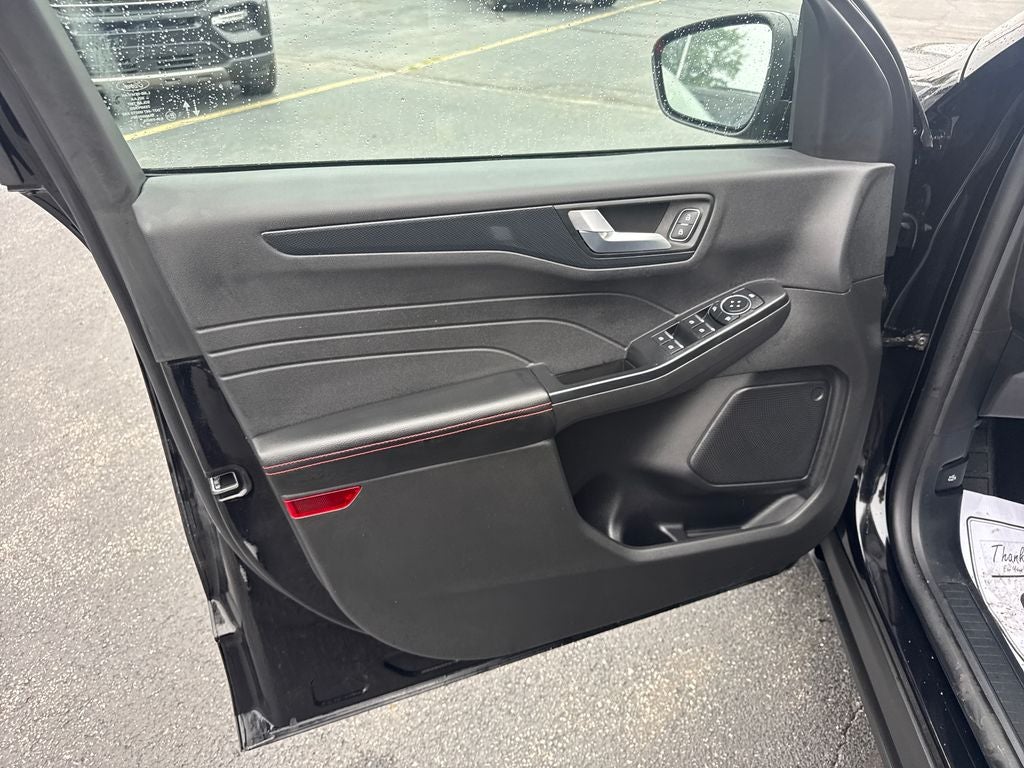 2025 Ford Escape Hybrid ST-Line Select
