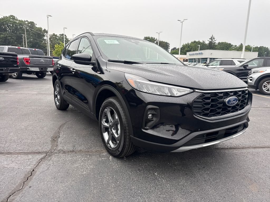 2025 Ford Escape Hybrid ST-Line Select
