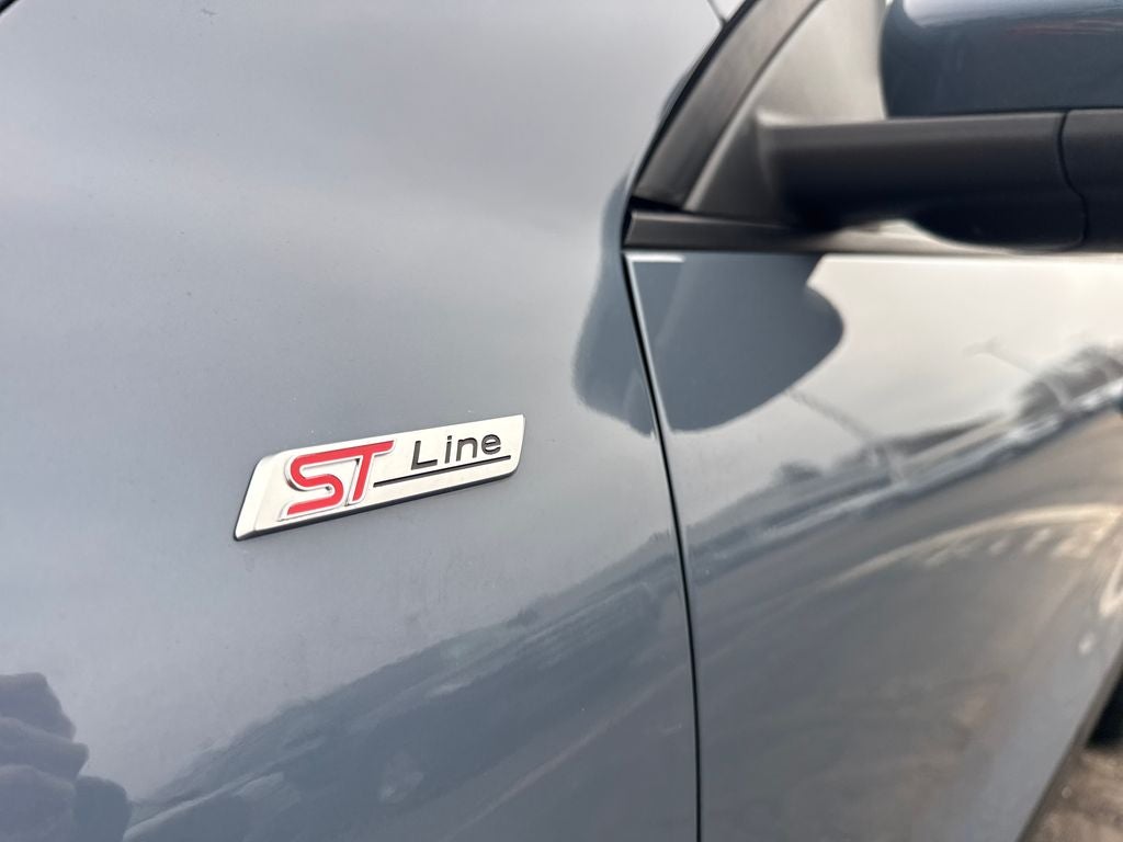 2025 Ford Escape Hybrid ST-Line Select