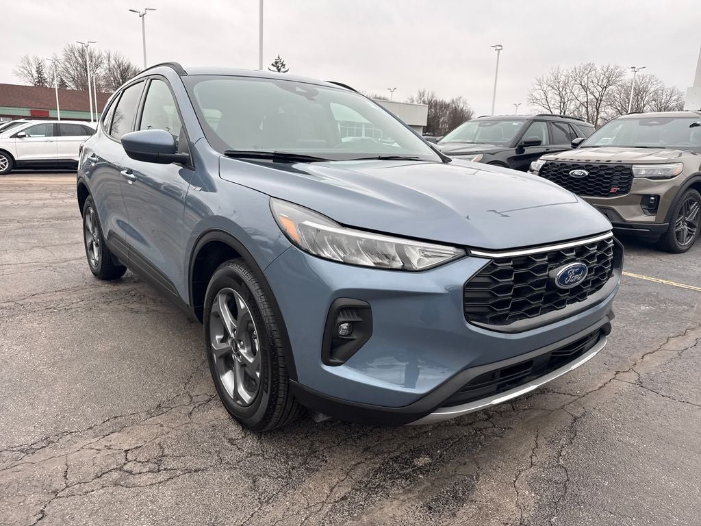 2025 Ford Escape Hybrid ST-Line Select