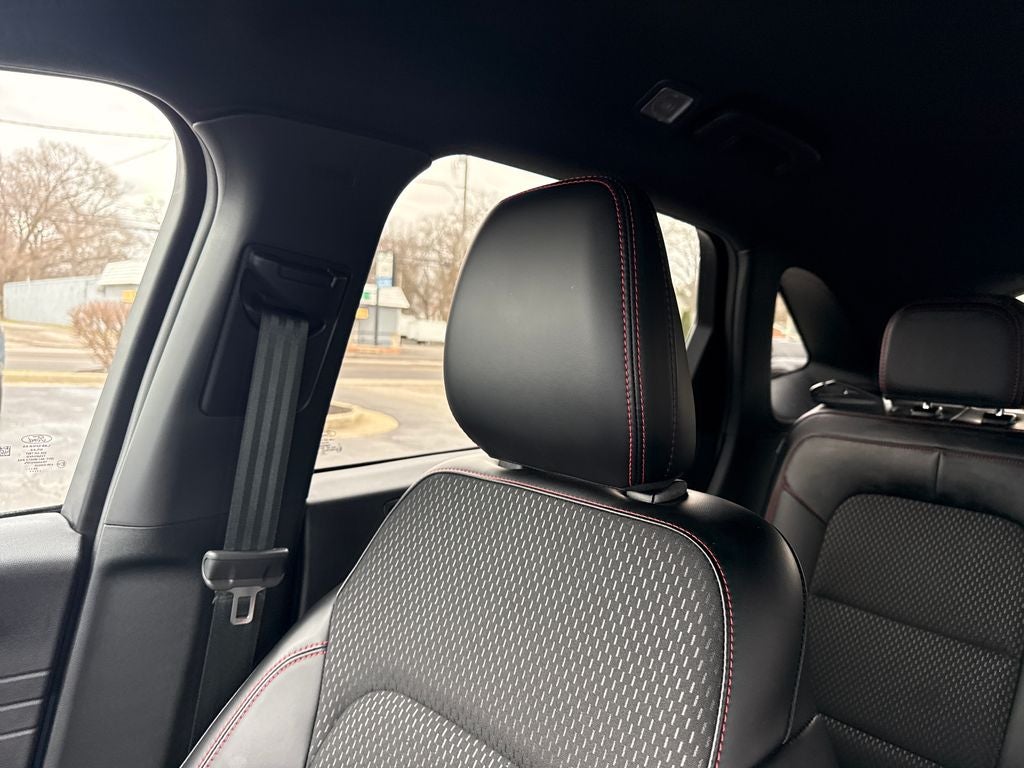 2025 Ford Escape Hybrid ST-Line Select