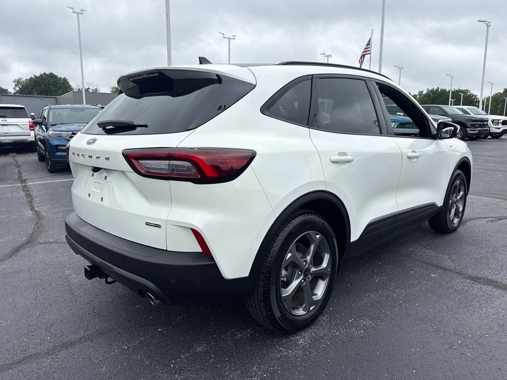 2026 Ford Escape Hybrid ST-Line Select