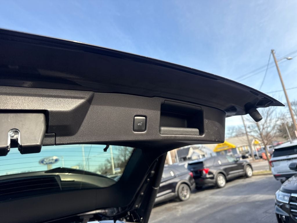 2025 Ford Escape Hybrid ST-Line Select