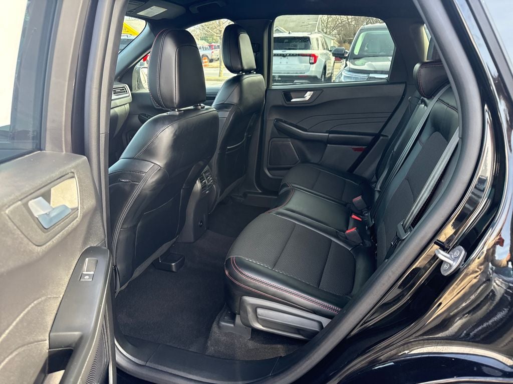 2025 Ford Escape Hybrid ST-Line Select