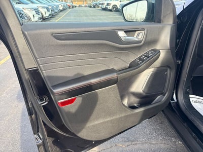 2025 Ford Escape Hybrid ST-Line Select