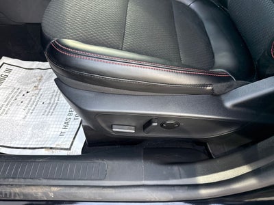 2025 Ford Escape Hybrid ST-Line Select