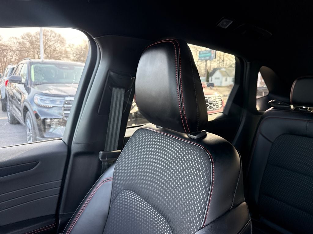 2025 Ford Escape Hybrid ST-Line Select