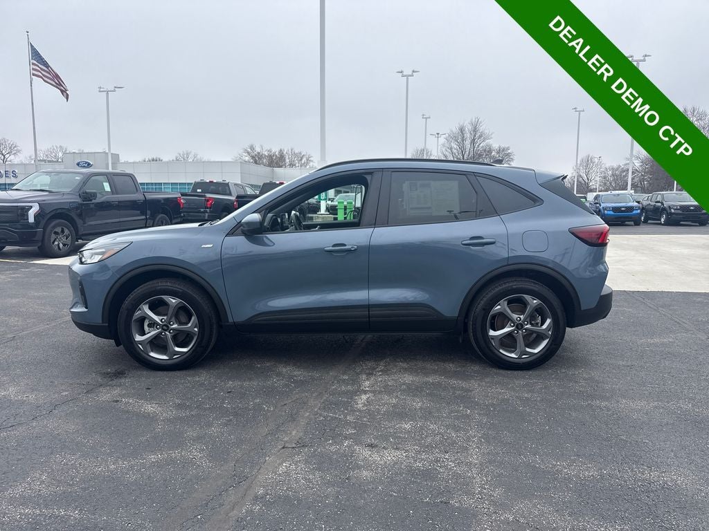 2025 Ford Escape Hybrid ST-Line Select
