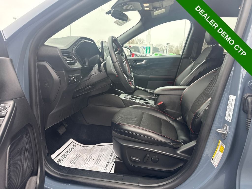 2025 Ford Escape Hybrid ST-Line Select