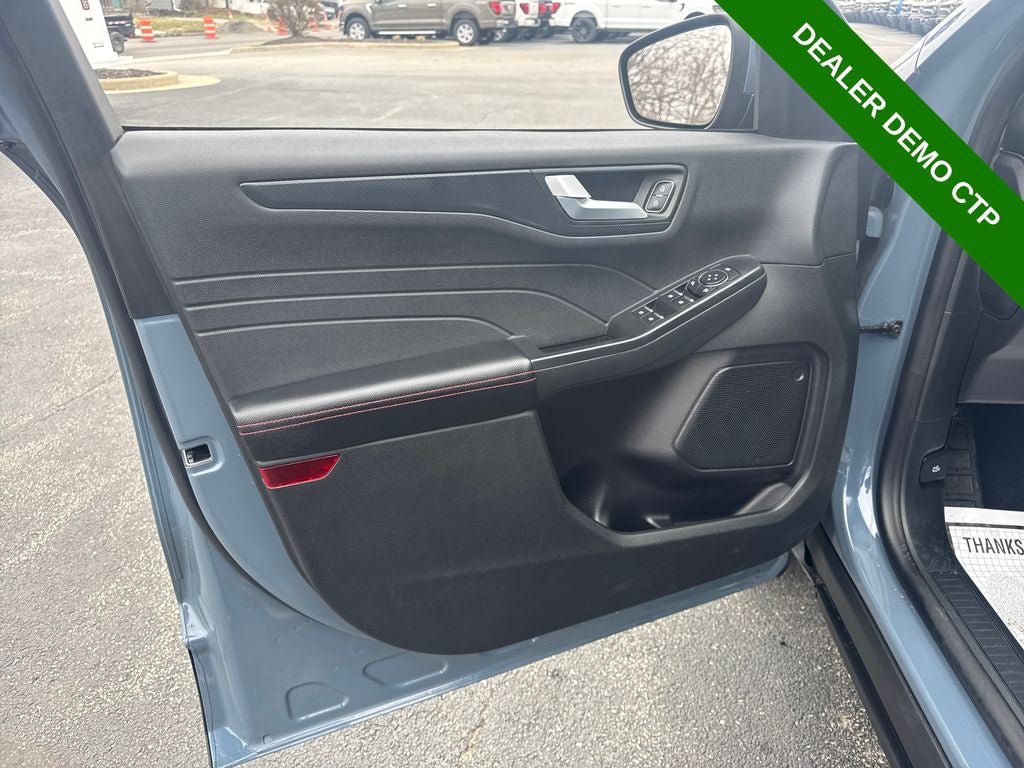 2025 Ford Escape Hybrid ST-Line Select