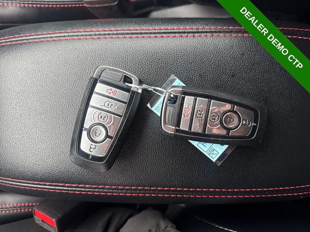 2025 Ford Escape Hybrid ST-Line Select
