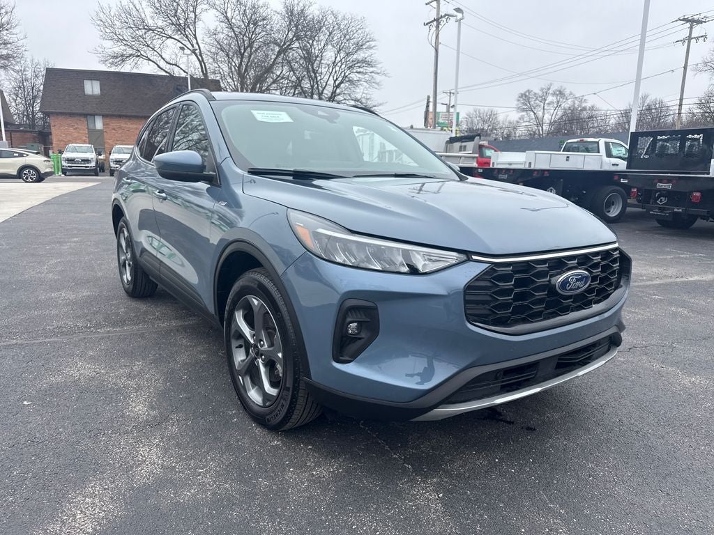 2025 Ford Escape Hybrid ST-Line Select