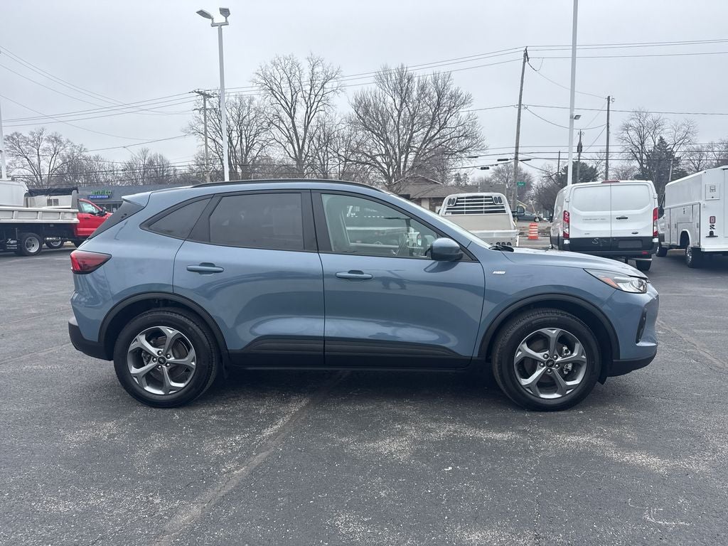 2025 Ford Escape Hybrid ST-Line Select