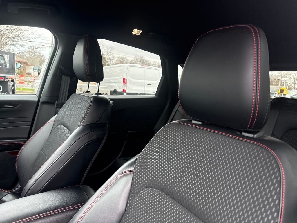 2025 Ford Escape Hybrid ST-Line Select