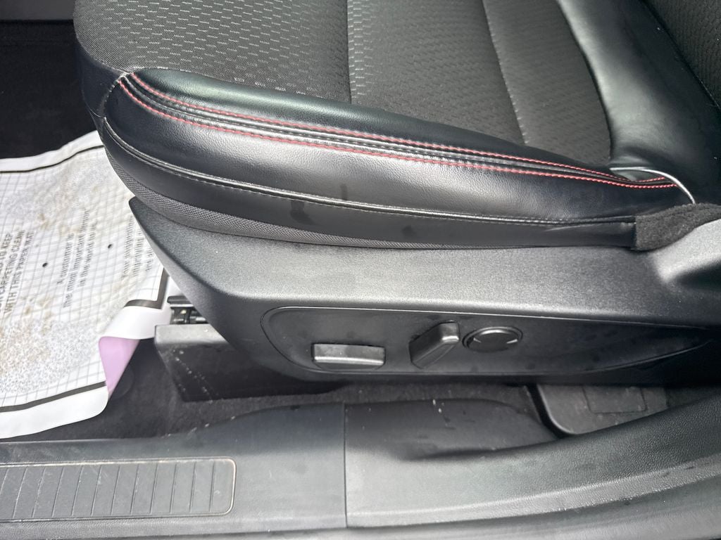 2025 Ford Escape Hybrid ST-Line Select