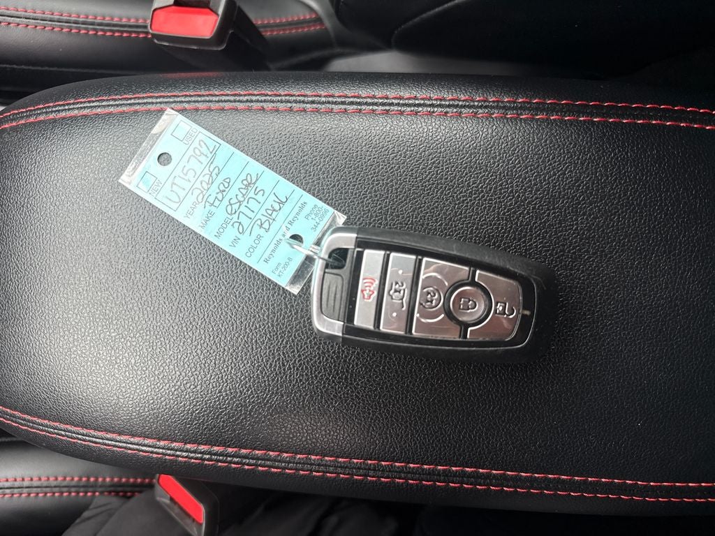 2025 Ford Escape Hybrid ST-Line Select