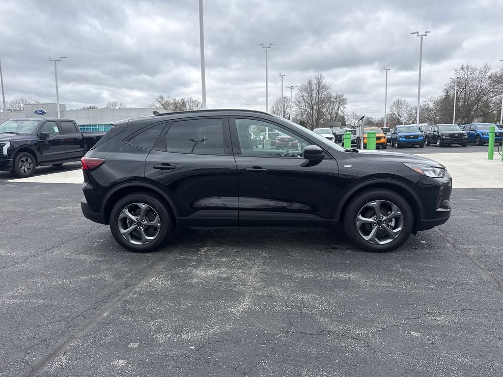 2025 Ford Escape Hybrid ST-Line Select