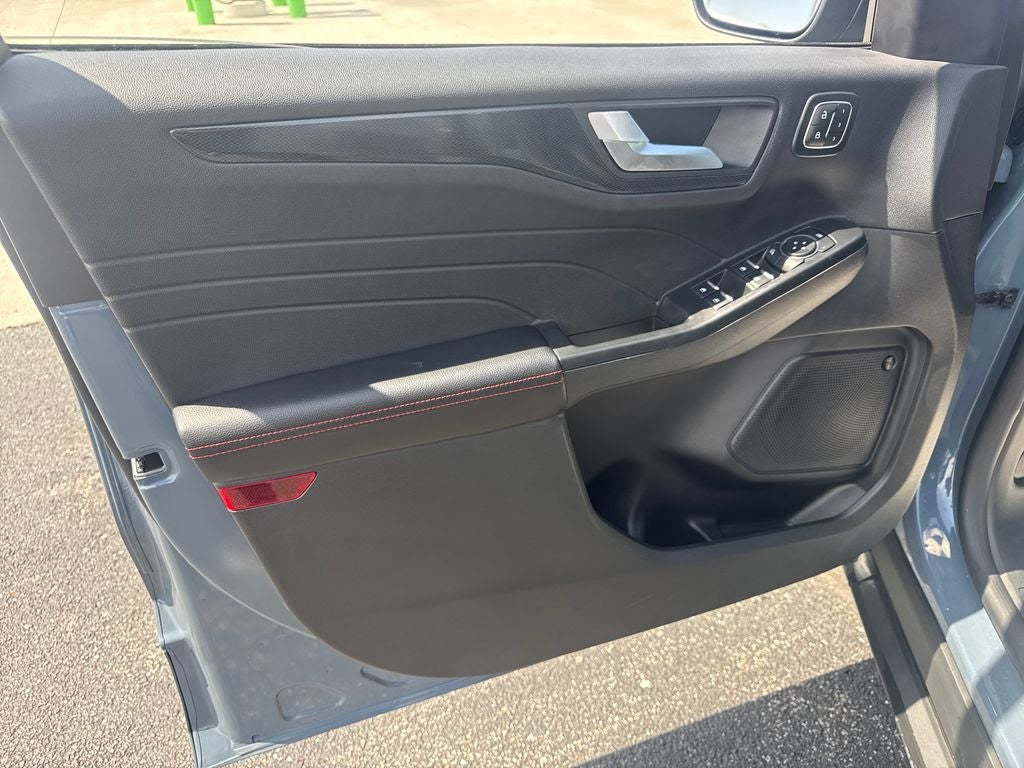 2025 Ford Escape Hybrid ST-Line Elite