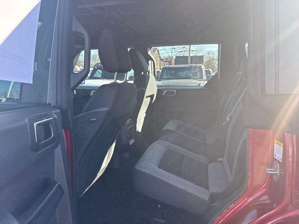 2025 Ford Bronco Base