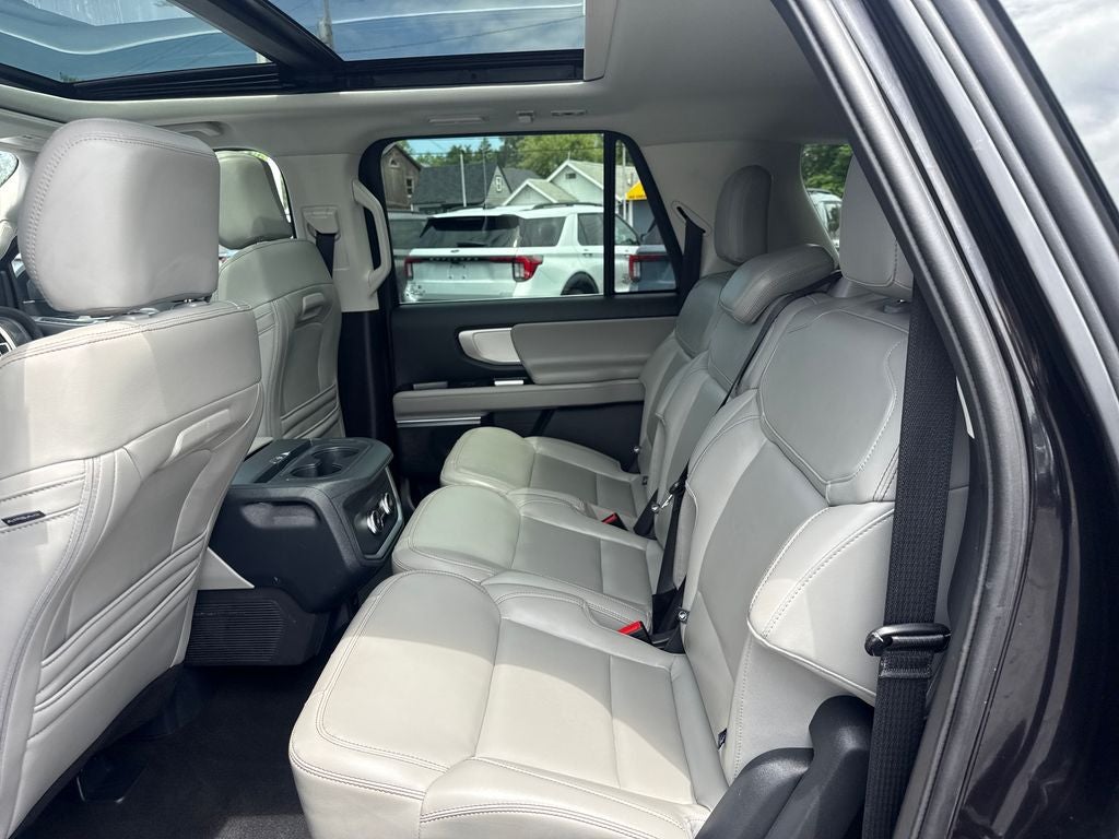 2025 Ford Expedition Max Active