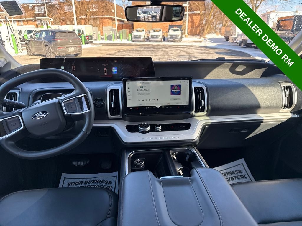 2025 Ford Expedition Max Active