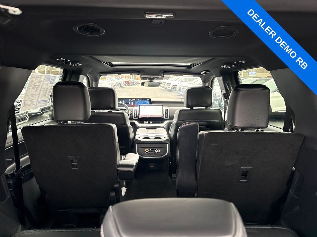 2025 Ford Expedition Platinum