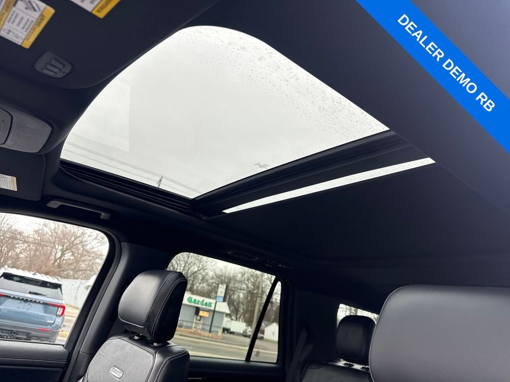 2025 Ford Expedition Platinum