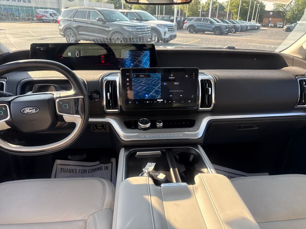 2025 Ford Expedition Platinum