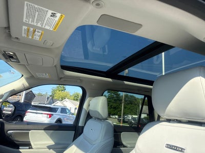 2025 Ford Expedition Platinum
