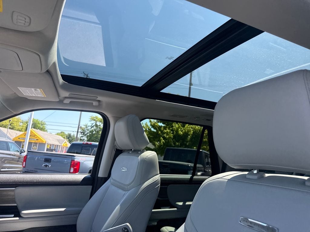 2025 Ford Expedition Platinum
