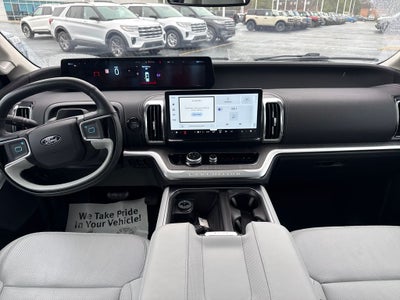 2025 Ford Expedition Platinum