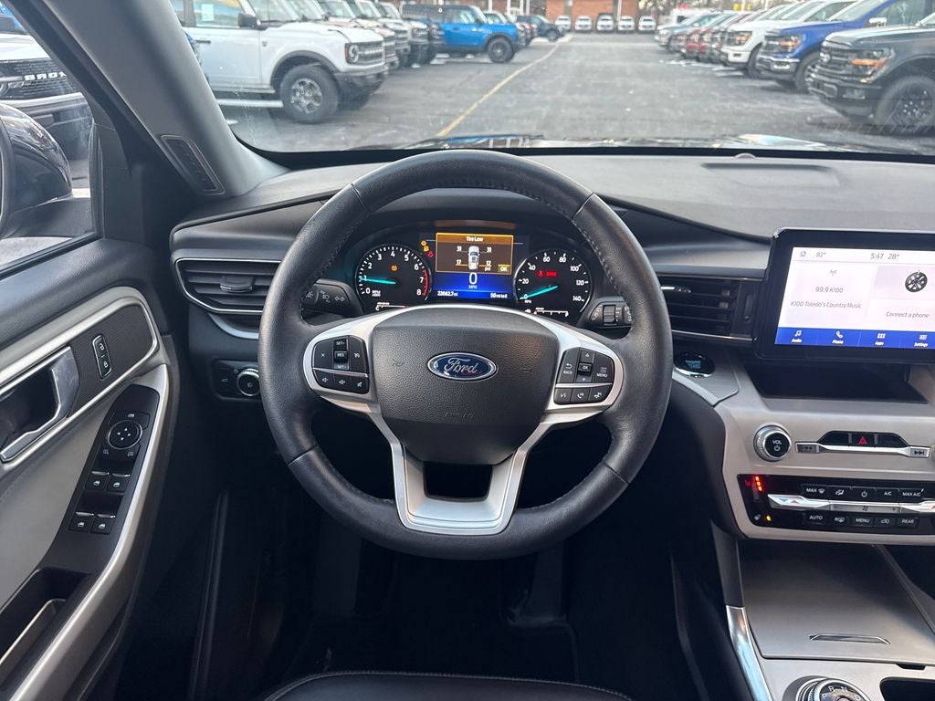 2023 Ford Explorer XLT