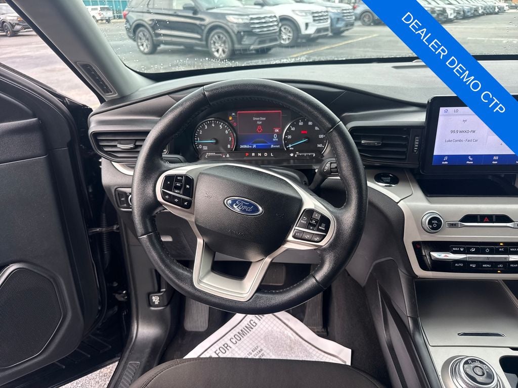 2024 Ford Explorer XLT