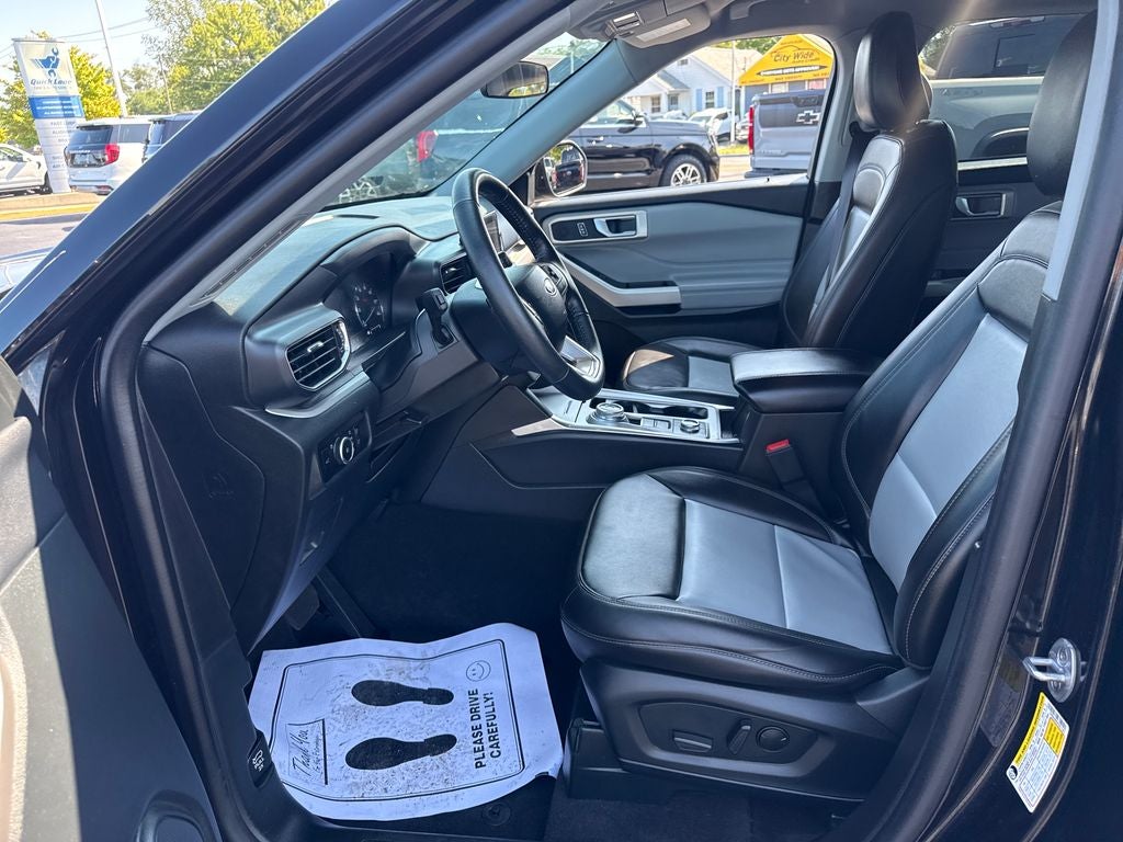 2023 Ford Explorer XLT