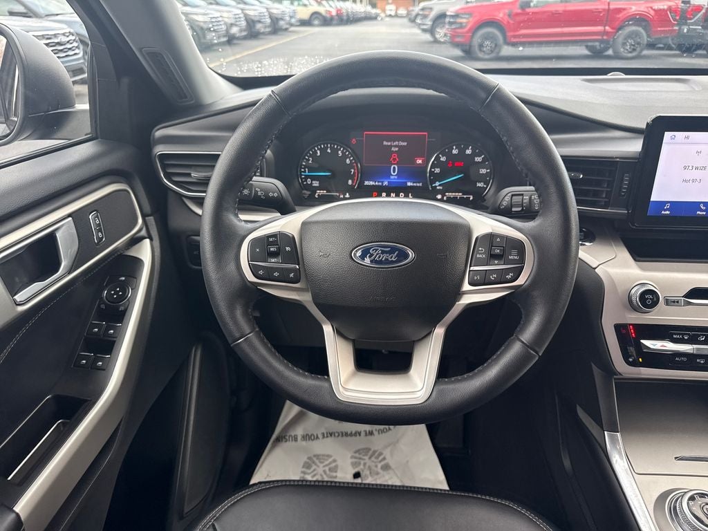 2023 Ford Explorer XLT