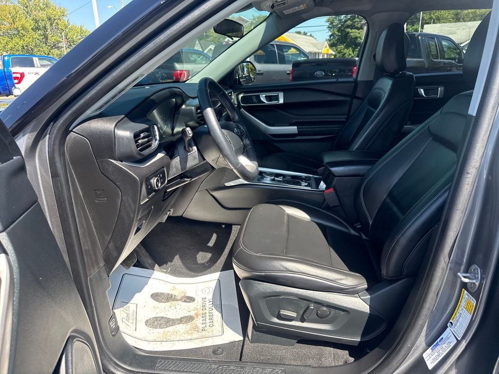 2024 Ford Explorer XLT