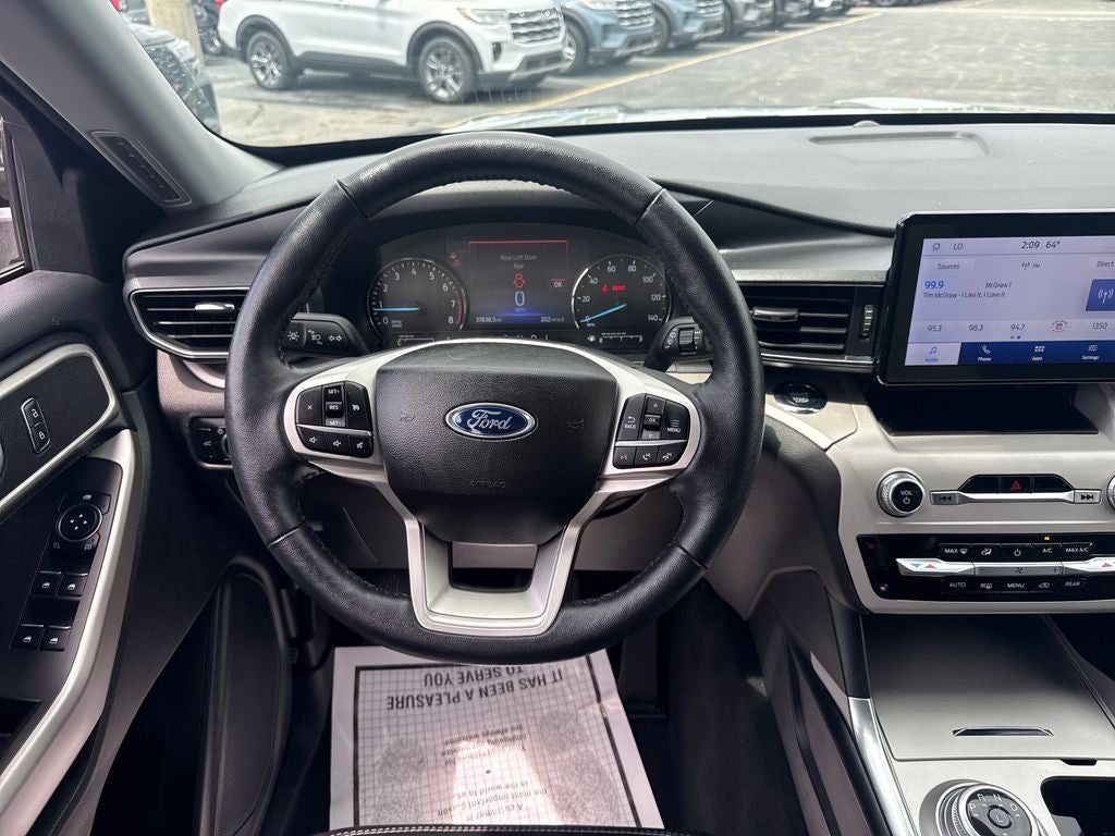 2023 Ford Explorer XLT