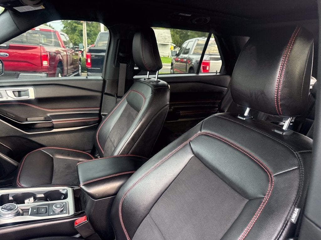 2024 Ford Explorer ST-Line