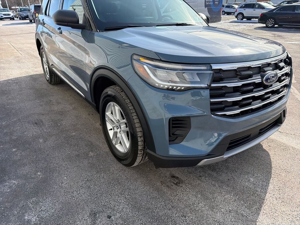 2025 Ford Explorer Active