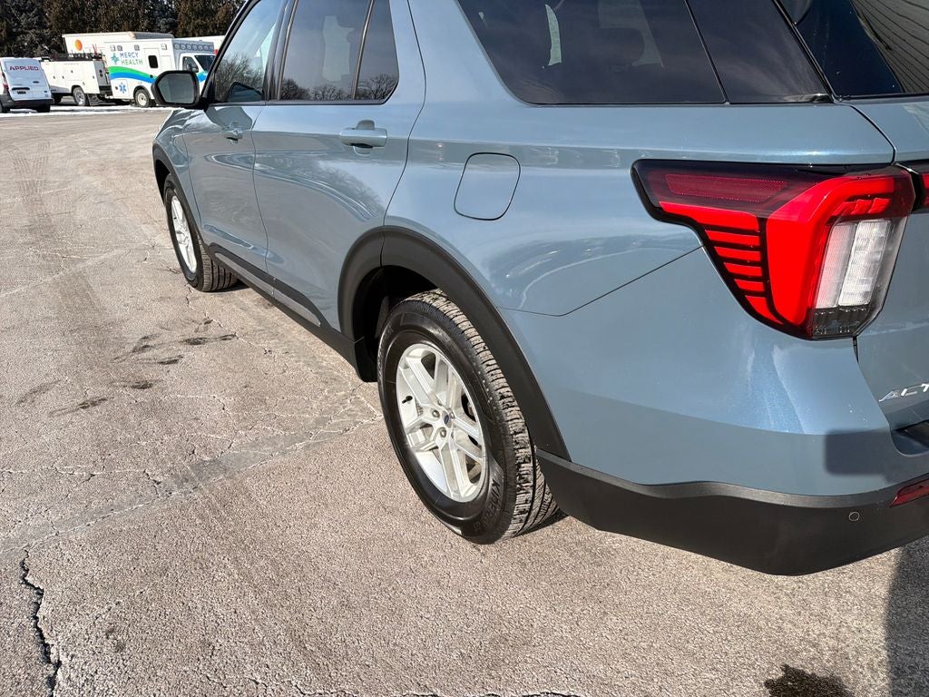 2025 Ford Explorer Active