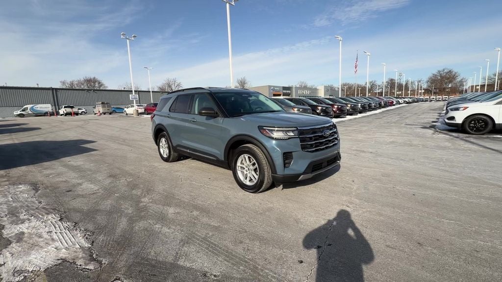 2025 Ford Explorer Active