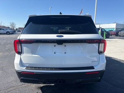 2025 Ford Explorer ST-Line