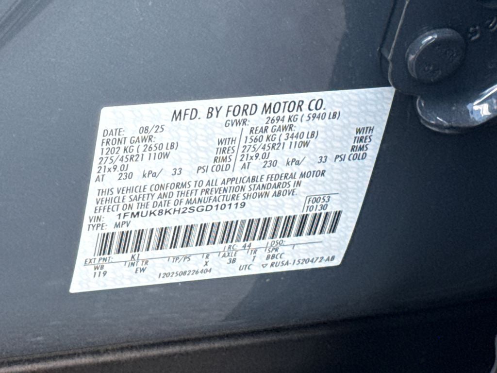2025 Ford Explorer ST-Line