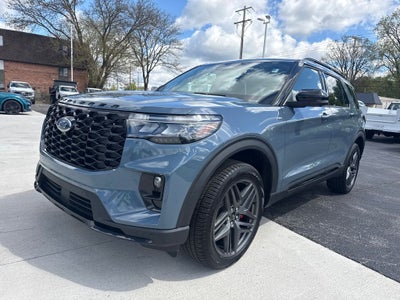 2025 Ford Explorer ST-Line