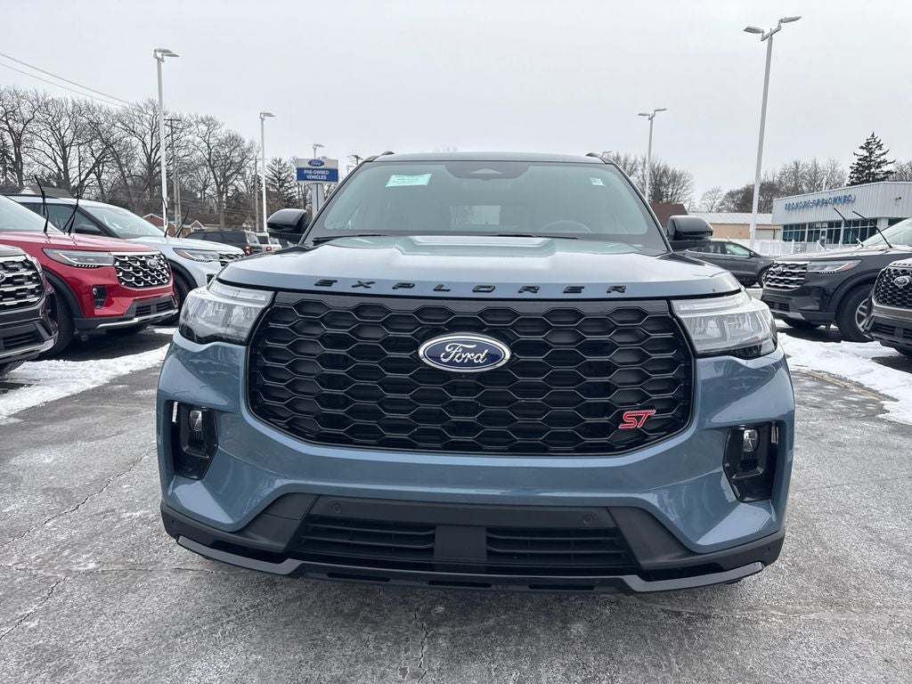 2025 Ford Explorer ST