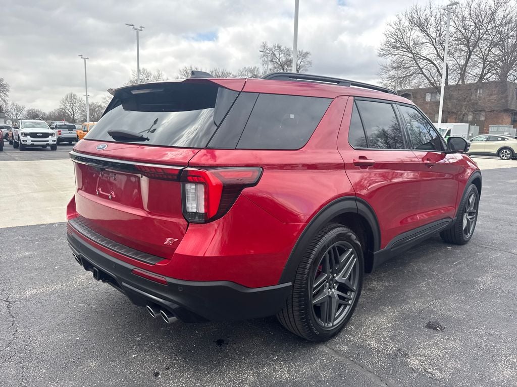 2025 Ford Explorer ST