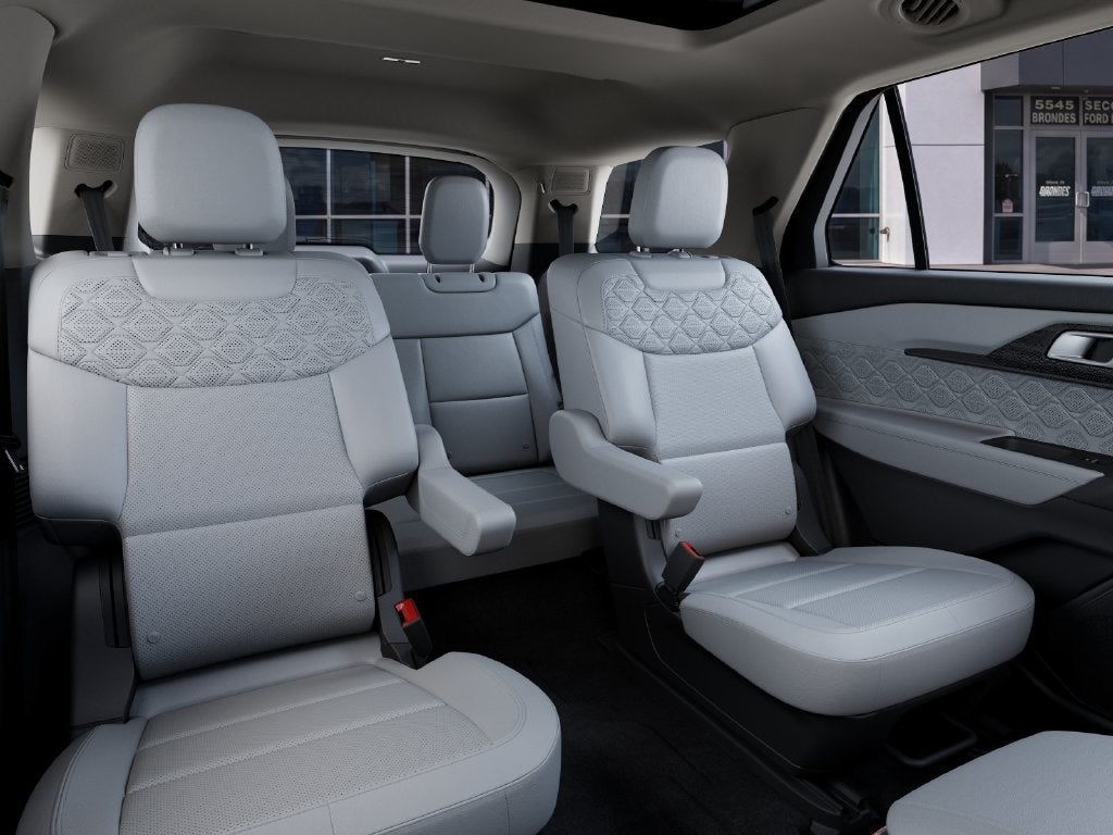 2027 Ford Explorer Platinum