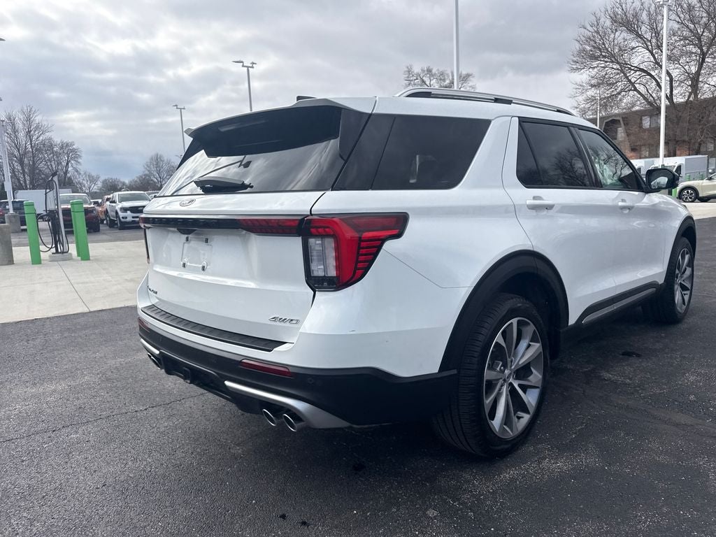 2025 Ford Explorer Platinum