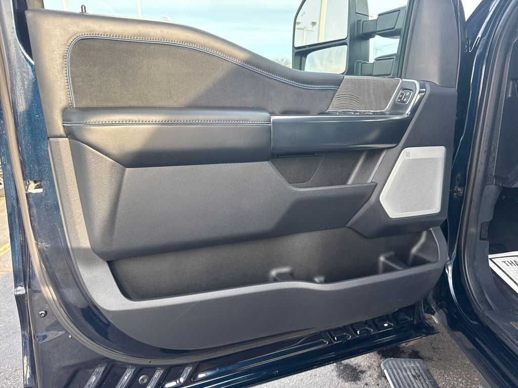 2025 Ford F-250SD Platinum