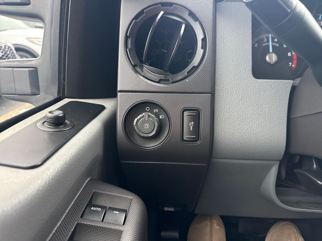 2011 Ford F-350SD XL